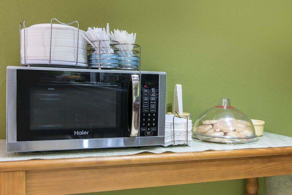 Quality Inn & Suites Anderson I-69 Екстериор снимка