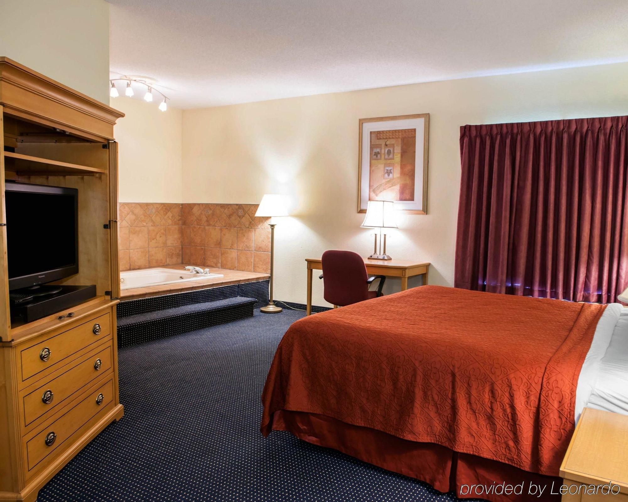 Quality Inn & Suites Anderson I-69 Екстериор снимка