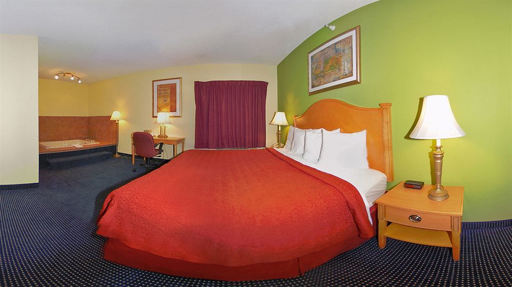 Quality Inn & Suites Anderson I-69 Екстериор снимка