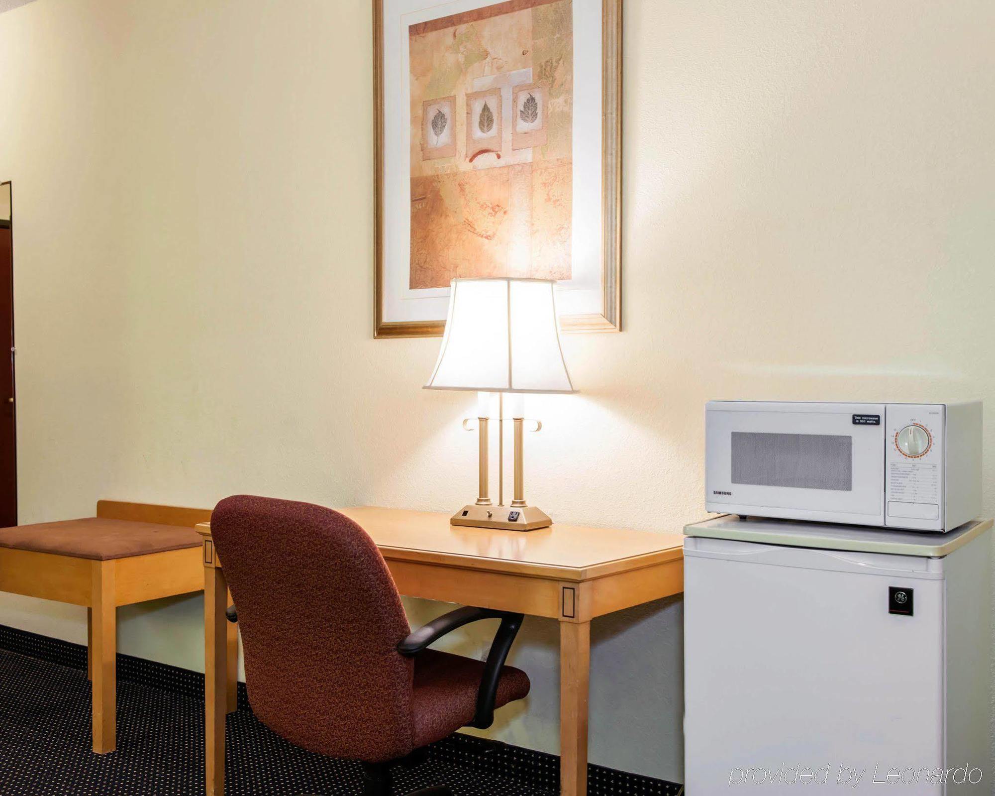Quality Inn & Suites Anderson I-69 Екстериор снимка