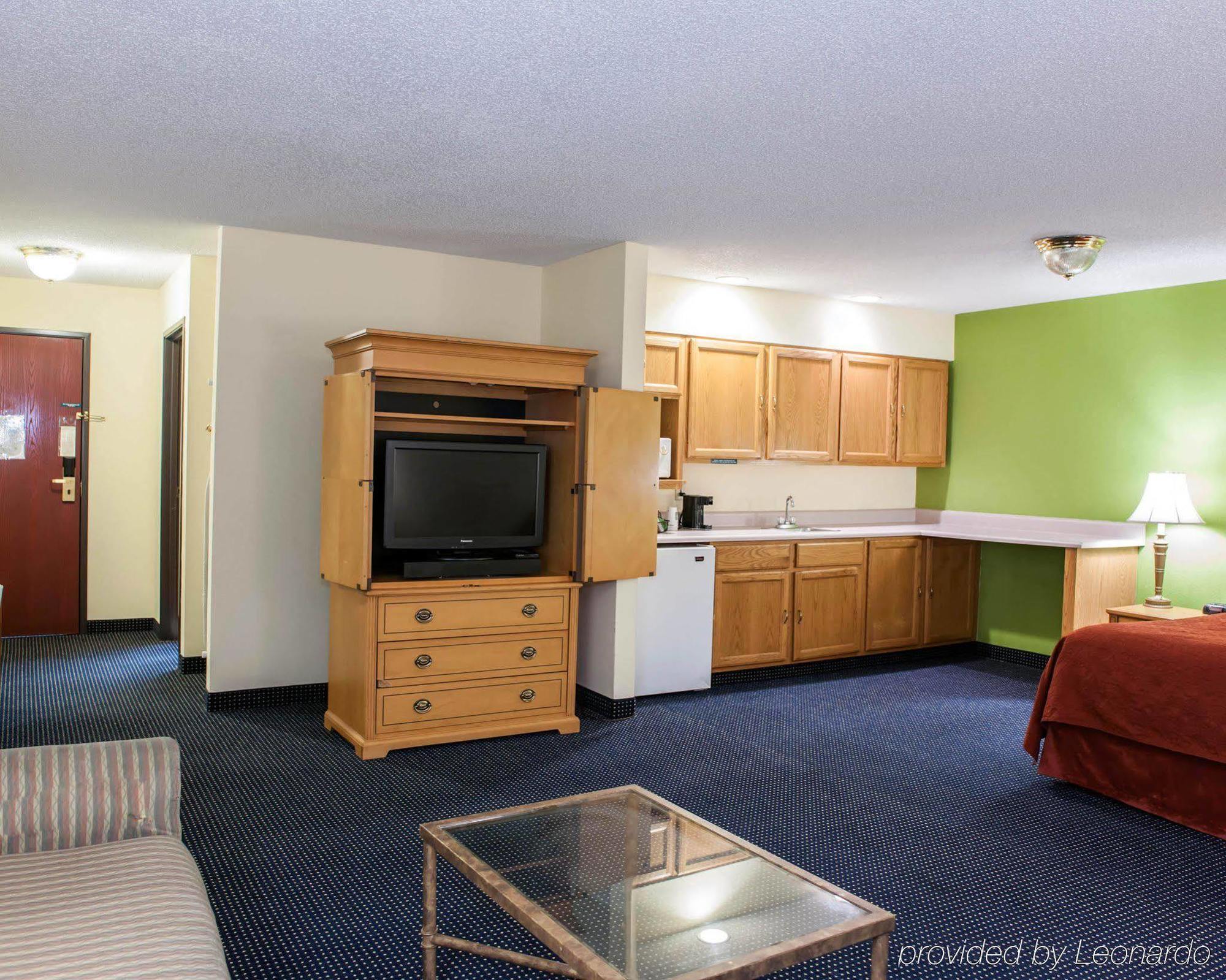 Quality Inn & Suites Anderson I-69 Екстериор снимка